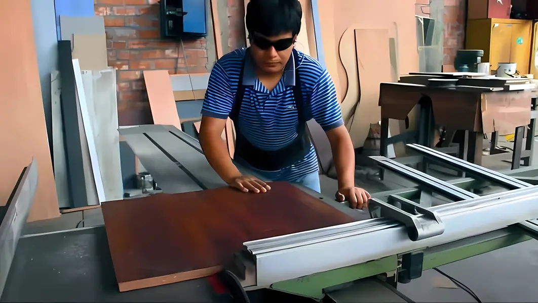 planta de fabricacion de muebles en famuebla