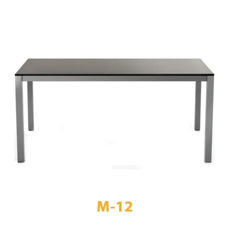 mesa de trabajo de metal para cualquier espacio corporativo